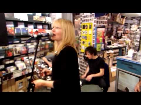 "Sonar" - The Duke Spirit @ Banquet Records 6 May, 2016