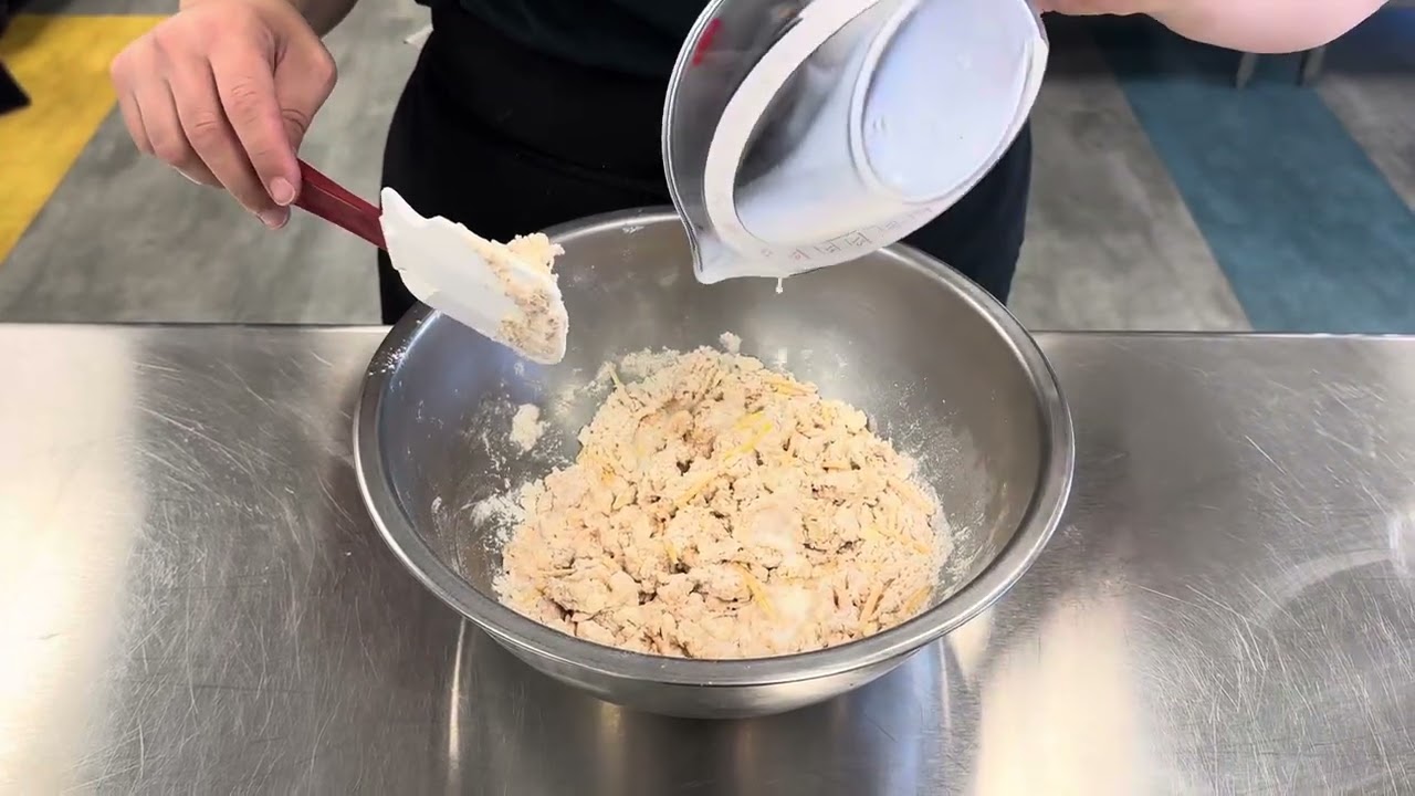 Cheddar Bay Biscuits