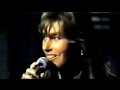 Laura Branigan - "Dim All The Lights" LIVE [cc] (1995)