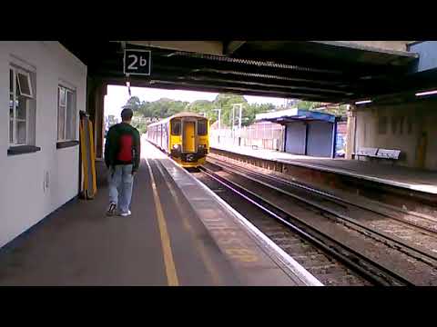 150 238 at Southampton central