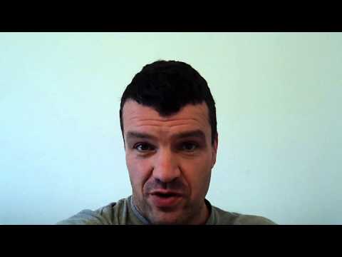 THEO WALCOTT OUT FOR 6 MONTHS WITH A RUPTURED ACL.