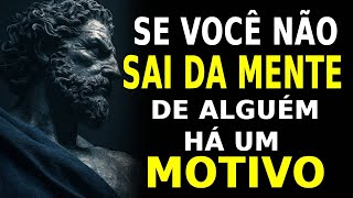 Se você não consegue PARAR DE PENSAR em alguém, estas 5 coisas estão acontecendo com essa pessoa