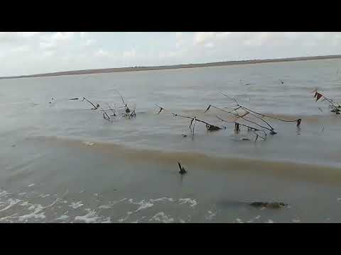 Casa Abandonada as Margens do Açude Chorozinho Ceará