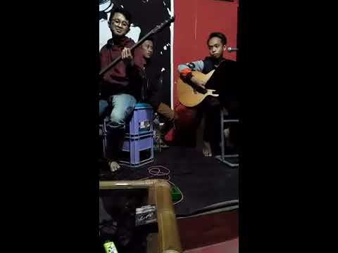 arun & baref KDI main 2 di Amorrosok   adst band