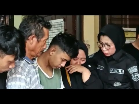 DITANGKAP POLISI ANGGOTA GENG MOTOR NANGIS TERMEHEK-MEHEK