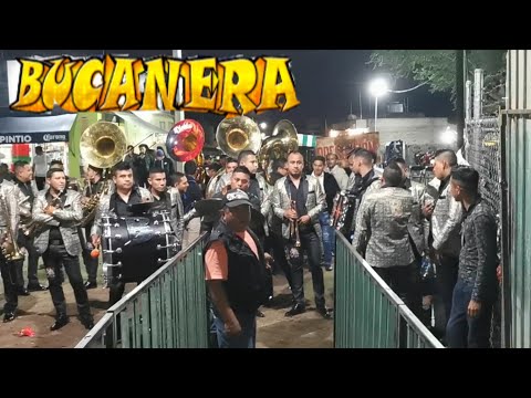 BANDA BUCANERA sorprende a los asistentes al entrar así - Encuentro Muertero 2019 -  Nazareno Etla