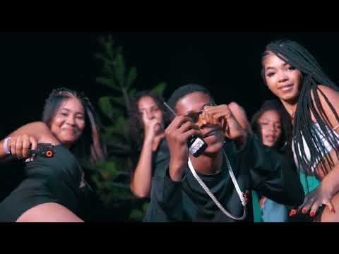 APAIXONADA EM NIKE - BARCA NA BATIDA, ERYC PL, DANILO CHATINHO, EO TETEUZINHO