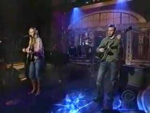 Sonya Kitchell performing Let me go on David Letterman