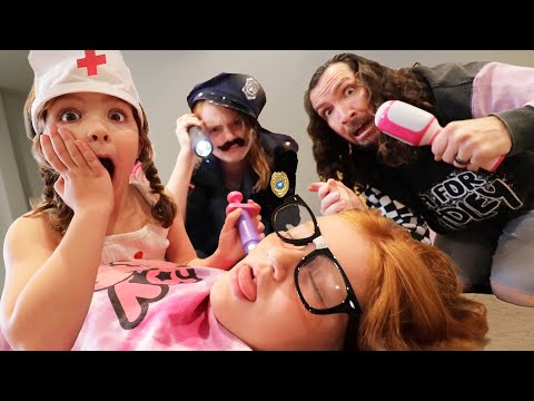 the SUPER SCARY STORY!!  my Daughter Decides what i Say! Adley Niko & Navey make a new costume movie