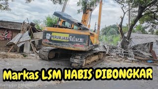 Download lagu MARKAS LSM DIBONGKAR HABIS DIKALI MALANG CIKARANG❗️#kdm mp3 Download lagu MARKAS LSM DIBONGKAR HABIS DIKALI MALANG CIKARANG❗️#kdm mp3