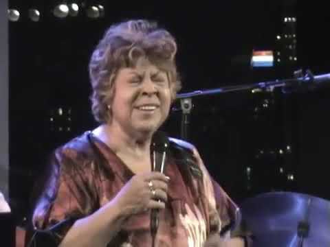 Leny Andrade   Night in Tunisia (Dizzie Gillespie)  Live from Dizzy's NYC