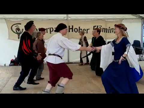 Mittelalter-Tanzgruppe Flämurium mit dem Branle de Chevaux