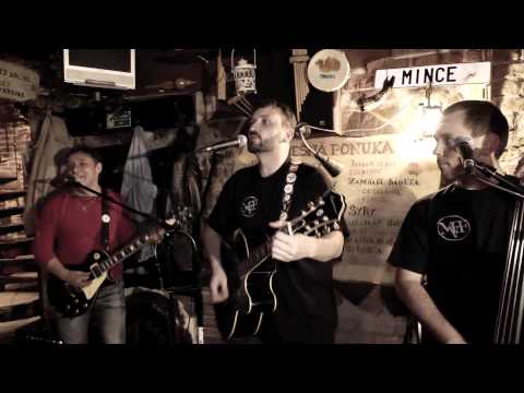 Mince vo fontáne - MINCE VO FONTÁNE - U MUZIKANTOV