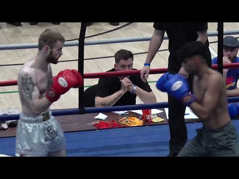 Fight 3 - Jonny Hart, MMA Clinic v Harjeet Gill, LSF Muay Thai