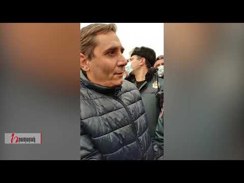 Տեղադրված վրանները փորձում են հանել