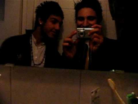 Mert & Gurkan proberen een foto te maken?