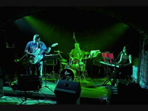 Houmr Beat - Hlupák váhá