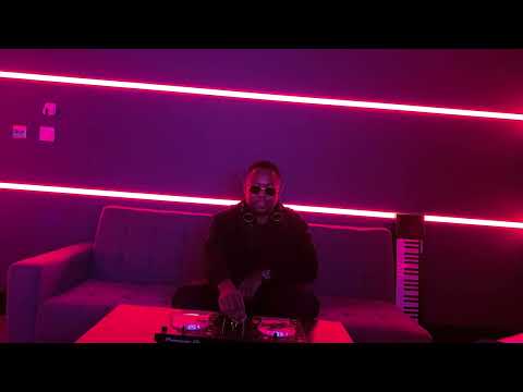 AMAPIANO LIVE AND DIRECT VOL 8