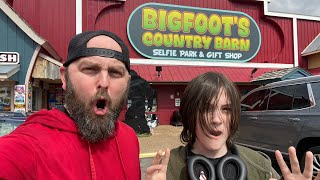 Bigfoots Country Barn Gift Shop | Pigeon Forge Tennessee