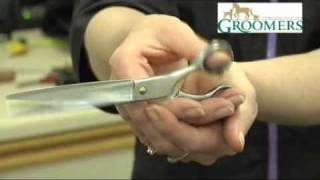 Groomers Dog Grooming Tips: Correct scissor action
