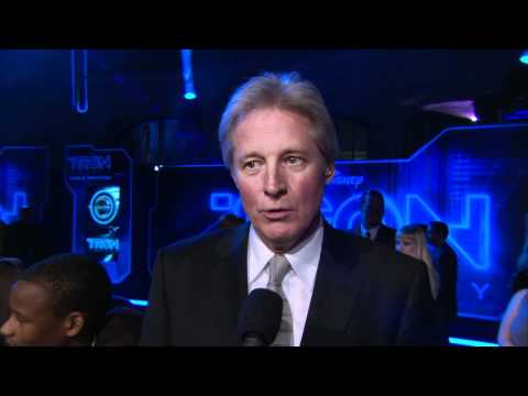 TRON: LEGACY - LA World Premiere - Interview with Bruce Boxleitner: "Alan Bradley/TRON" - 12/11/10
