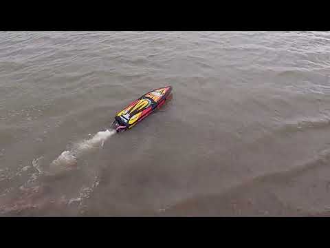 Pro Boat Sonicwake 36 V2  top speed  66mph (106km)