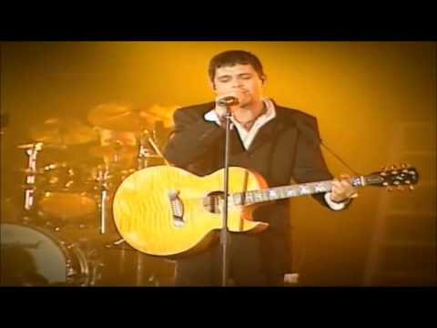Alejandro Sanz - La margarita dijo no, en vivo.wmv