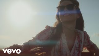 Musik-Video-Miniaturansicht zu Beautiful Eyes Songtext von Amy Shark