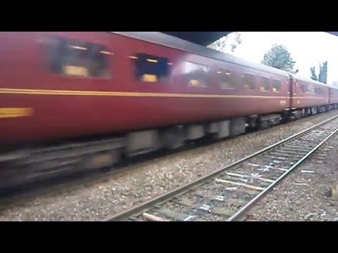 WCRC Class 47's no's: 47804-47786 @ Oldfield Park {1Z11} 12/12/2015.