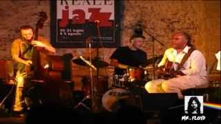 preview picture of video 'Castroreale Jazz 30 Luglio 2005'