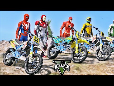 Desafio de MOTOS com Homem Aranha e Super Heróis na Rampa da Montanha - GTA V
