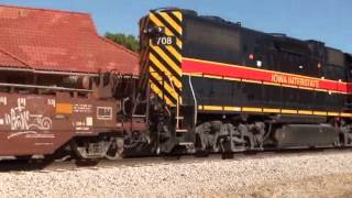 preview picture of video 'West Liberty Rock Island Depot: EB IAIS 708 with Special Load'