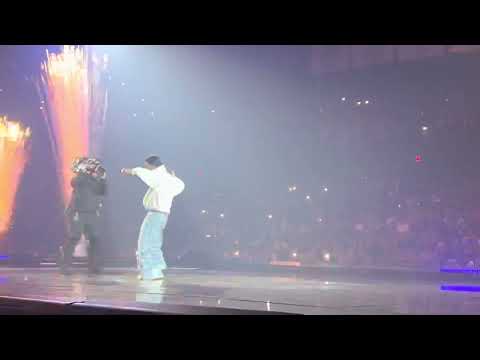 Rauw Alejandro - Desenfocao’ (Live in Chicago 2023)