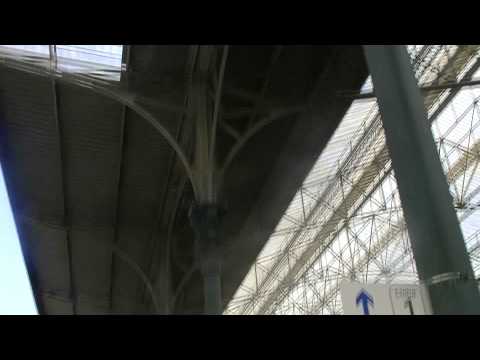 CP Porto Sao Bento station and announcment