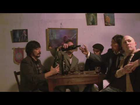 Super Ratones ft. Ken Stringfellow - Todo el mundo te hace algo