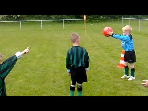 Hollandia T Kabouters strijden tegen moeders 4