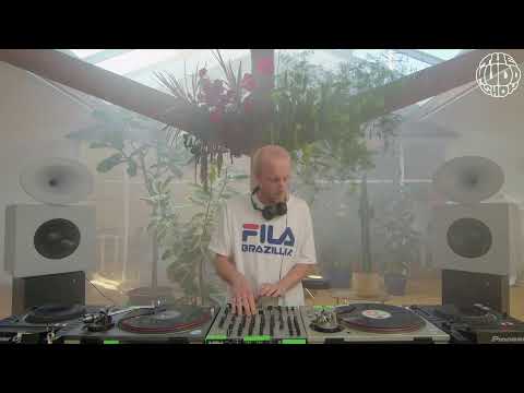 Alec Falconer | themuddshow