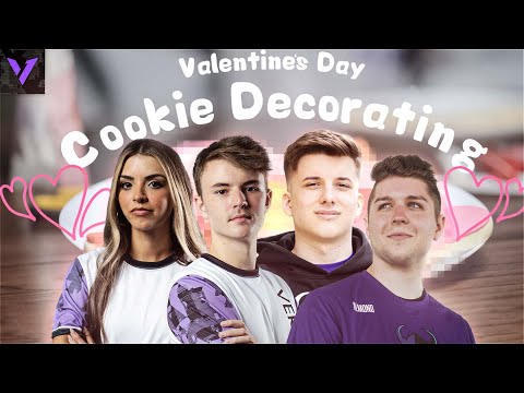 THE BEST VALENTINE'S COOKIES? - V1 Creators Decorate V-Day Cookies ft Nosyy, Krissy, Blazt, & Almond