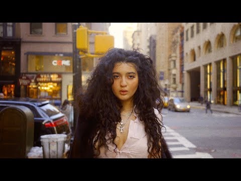 Dounia - Avant-Garde (Official Video)