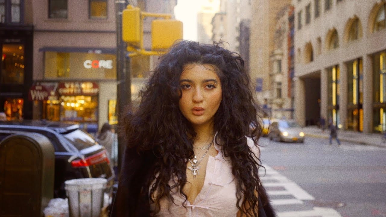 Dounia — Avant-Garde