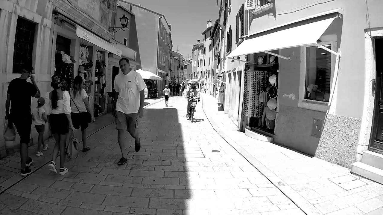 Ulica Carera Rovinj - Via Carera Rovinj (bnw)
