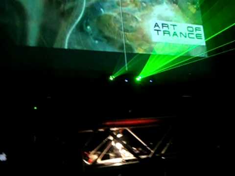 Simon Patterson playing Talk to me (Orjan Nilsen remix) at Synklab - Bologna - 05.03.2011