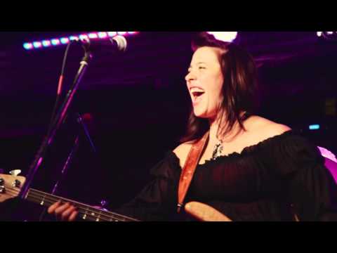 Danielle Nicole - Wolf Den - Live