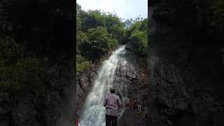 preview picture of video 'Kaarakundu waterfall'