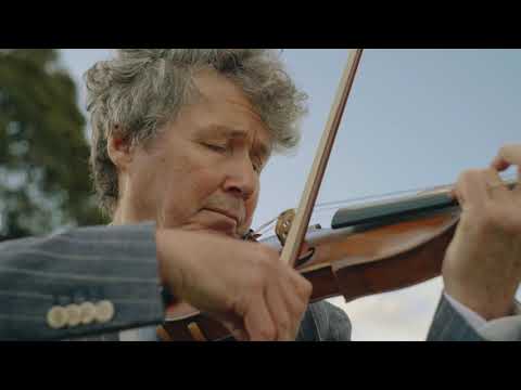The Lark Ascending, Ralph Vaughan Williams by Warwick Adeney & Queensland Symphony Orchestra