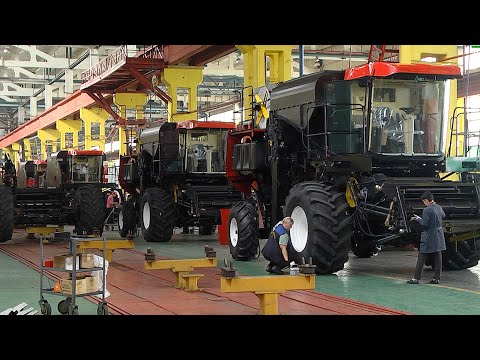 25 лет назад "Гомсельмаш" выпустил первый комбайн видео