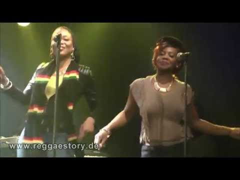 Queen Ifrica - 5/9 - Below The Waist - 11.11.2015 - YAAM Berlin