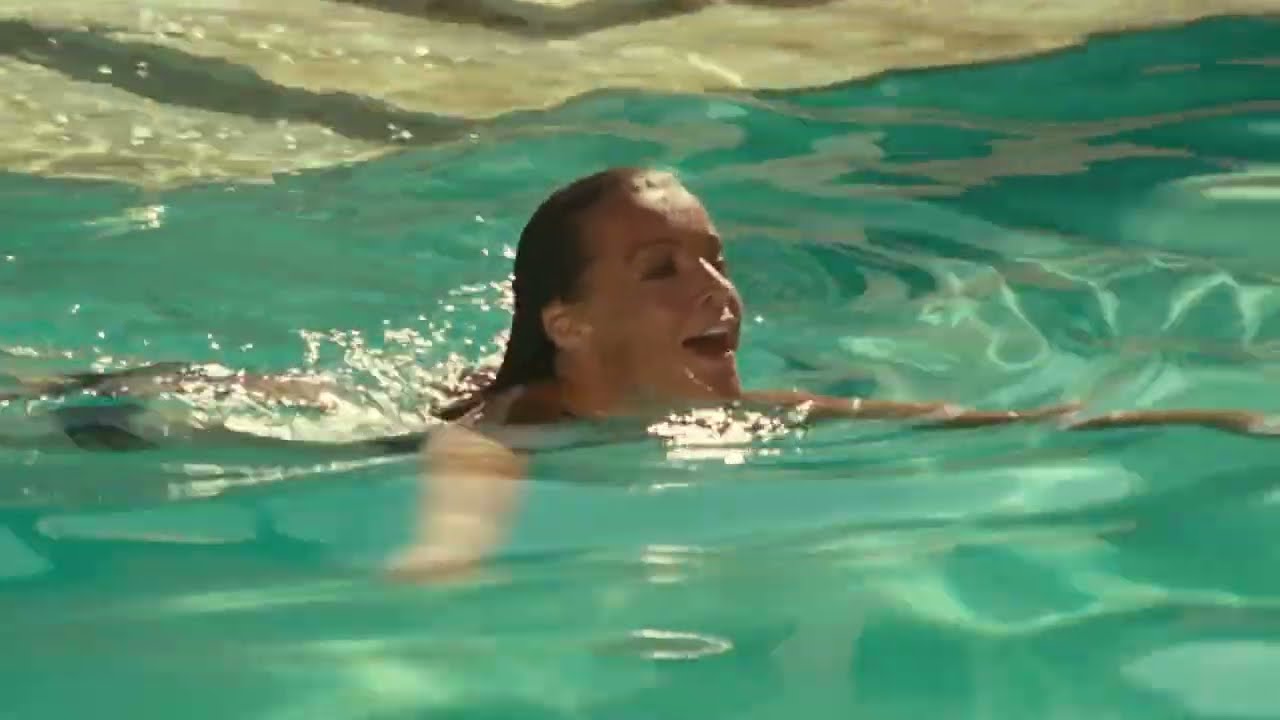 Miniature de la vidéo LA PISCINE | Extrait - Baignade au soleil du film La Piscine