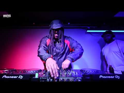 clubCHARISMA. | Charisma B2B Grandmixxer | Reprezent