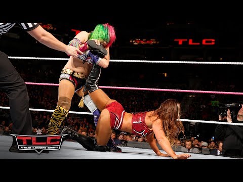 Asuka makes her explosive WWE debut against Emma: WWE TLC 2017